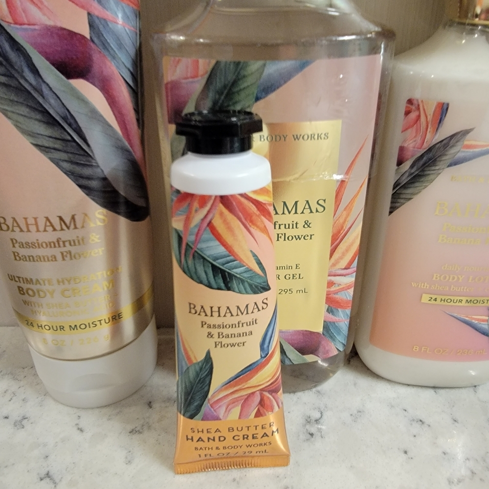 Bath & Body Works Bahamas Passionfruit & Banana Flower  Fragrance Bundle NEW! - Picture 5 of 13